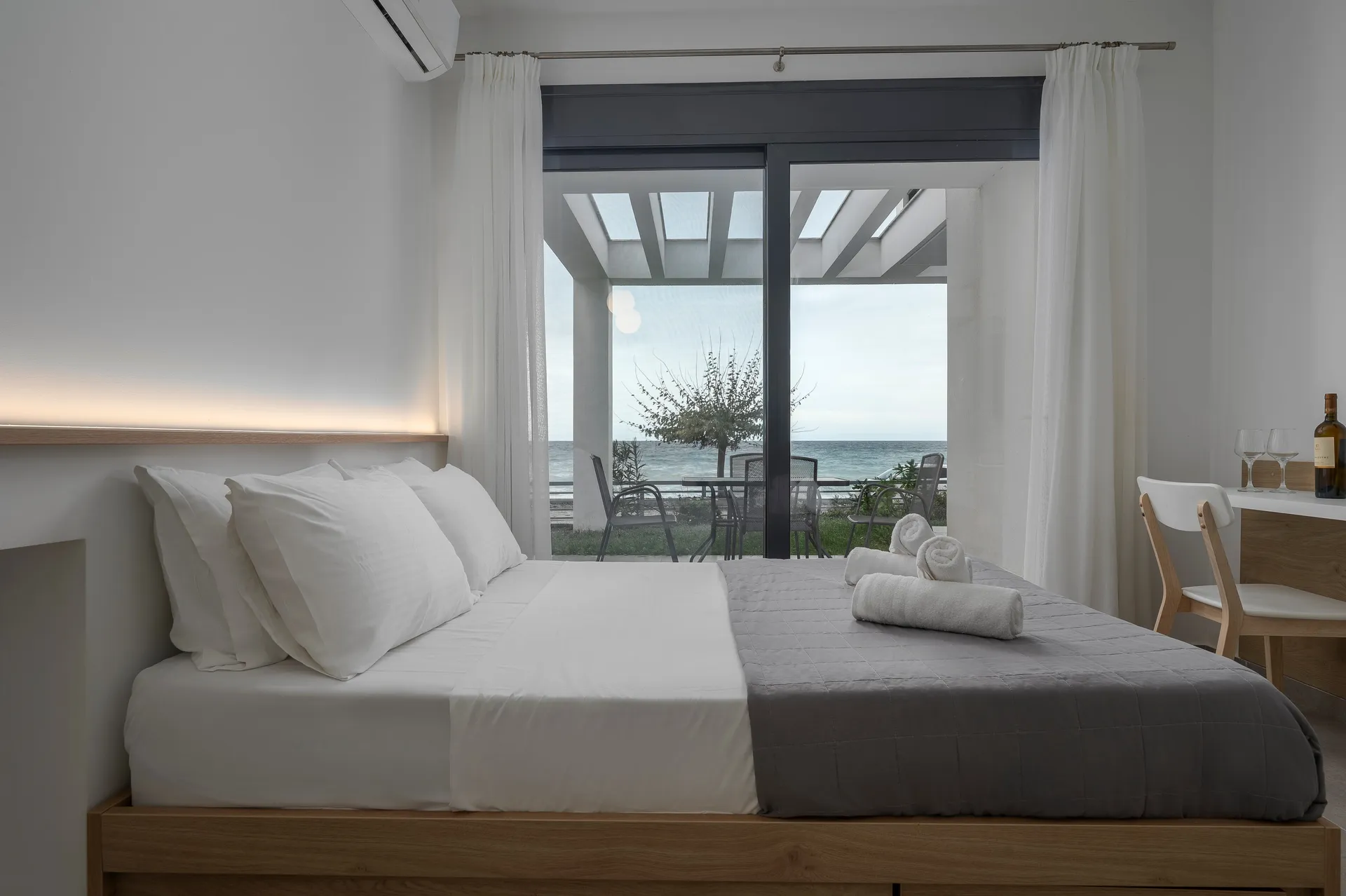 Tiara Holidays - Cavo Blue Coastal Living - Family Room Sea View Ground Floor - bedroom